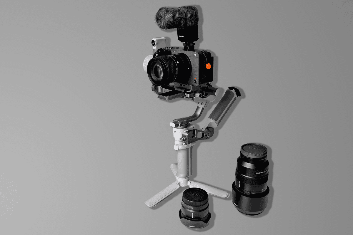 Cinema camera and gimbal rig